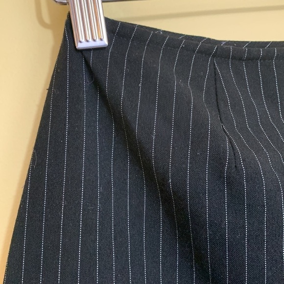 Briggs | Pin Strip Black White Pleated Ruffle Unlined Mini Skirt 8P - Picture 4 of 10